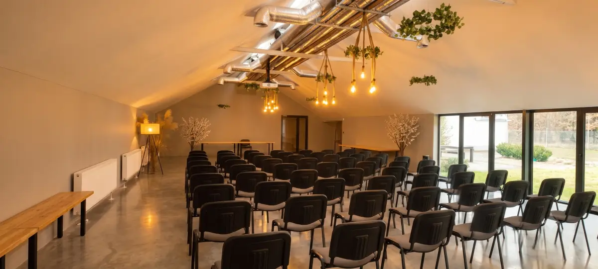 Sala firmowa w układzie konferencyjnym